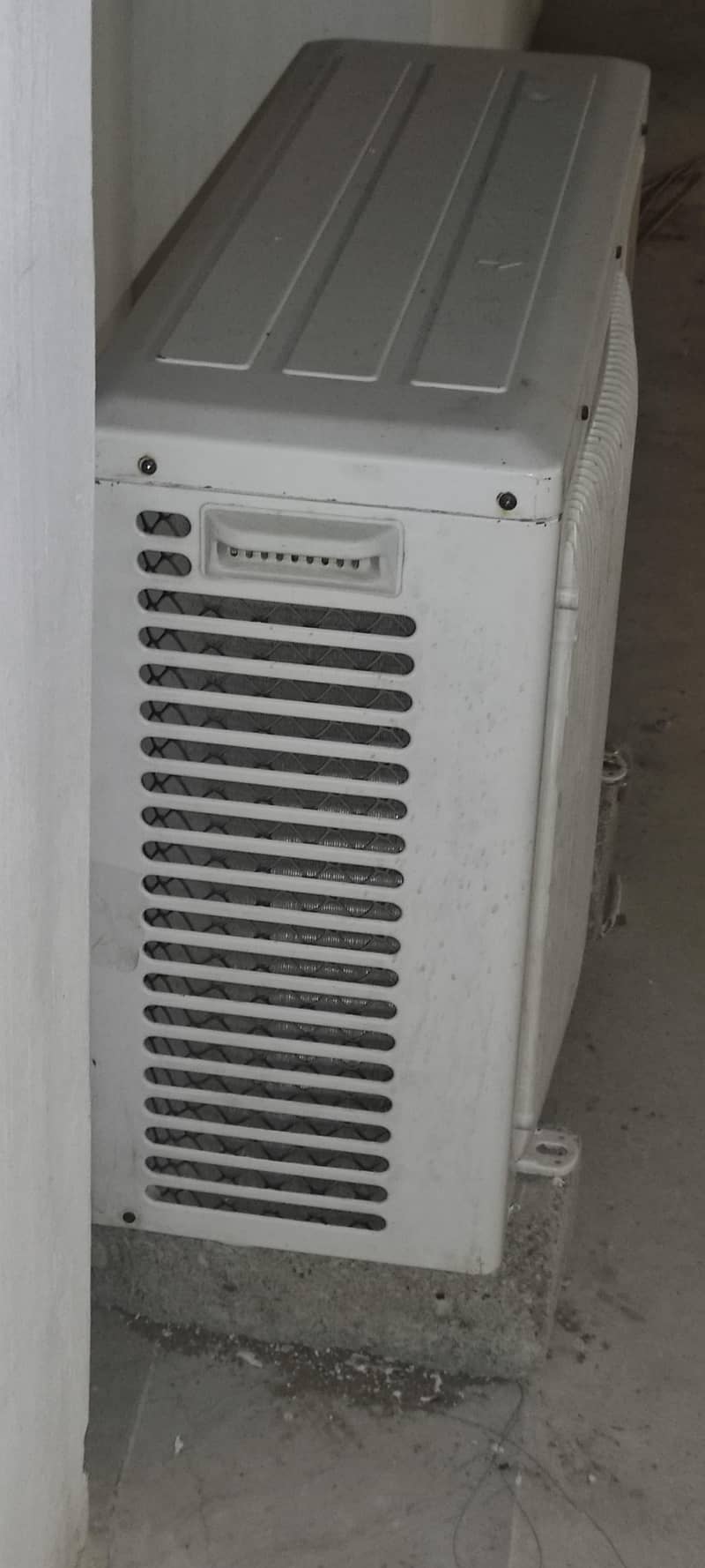 split A. C 1 ton 6
