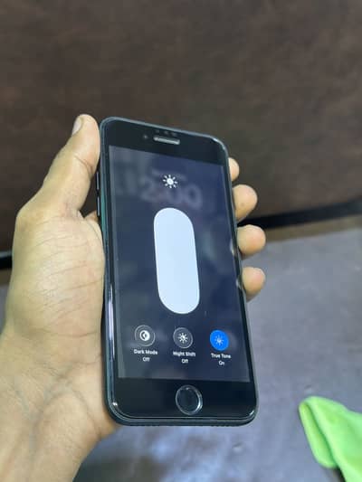 iPhone Se2020 water pak battery health 85 condition 10/8 hai jv