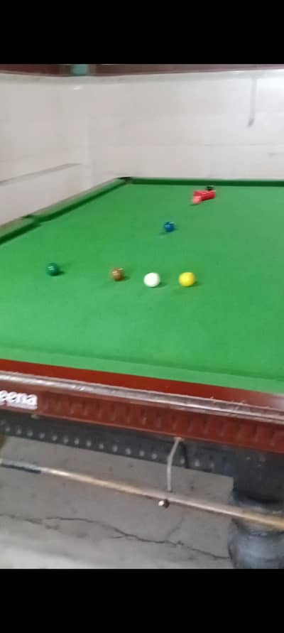 5 / 10 snooker 2 Tables