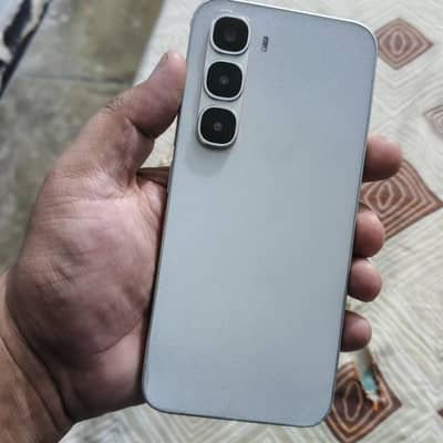 Infinix Hot 60 Pro (11 Months Warranty)