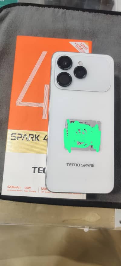 TECNO SPARK 40