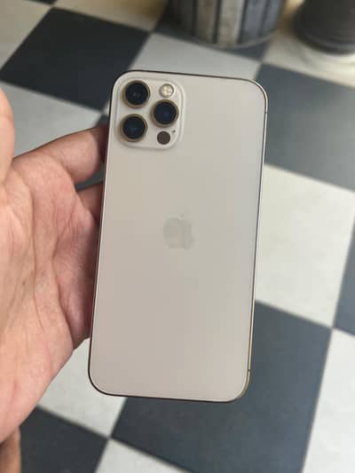 Iphone 12 pro Golden