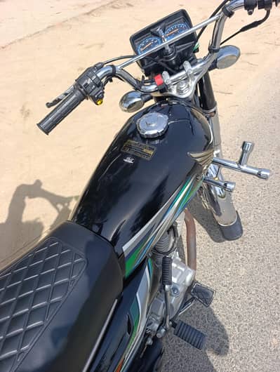HONDA 125 BLACK 10\10 Condition