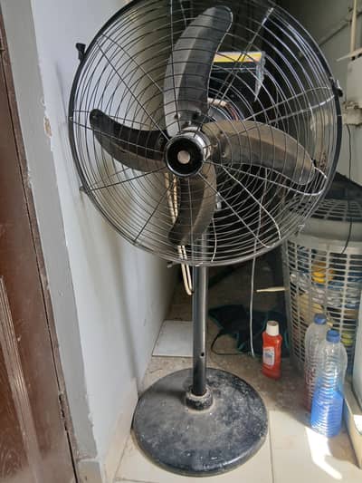 DC Fan with battery and Charger