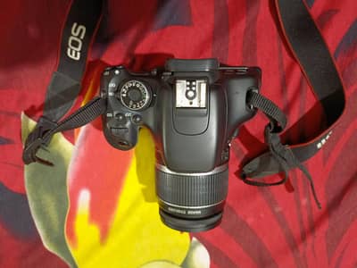 Canon EOS 700D DSLR Camera with Lens – Excellent Condition