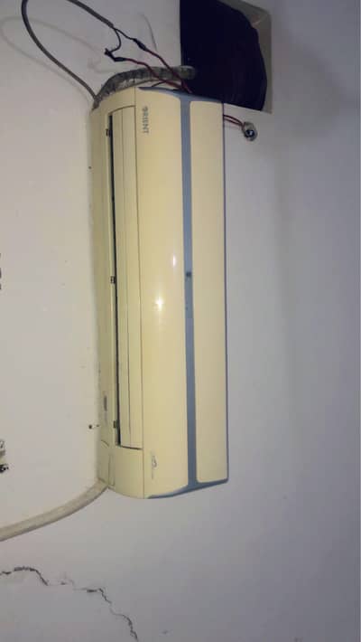 Orient AC Climate series in good condition Non-invertor