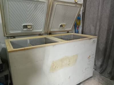 Waves triplet 2 door freezer