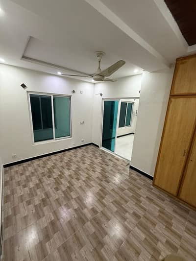 2 bedrooms Unfurnish Apartment for Rent