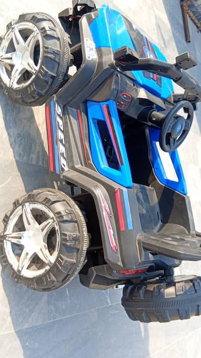 Looking as new just 8 months used battery timing 90/100