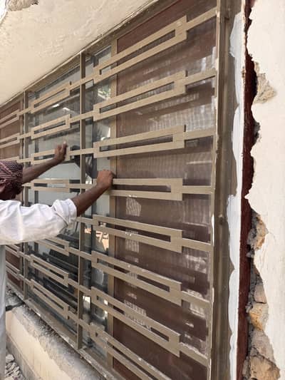 Old Windows - Solid Gauge with Glass