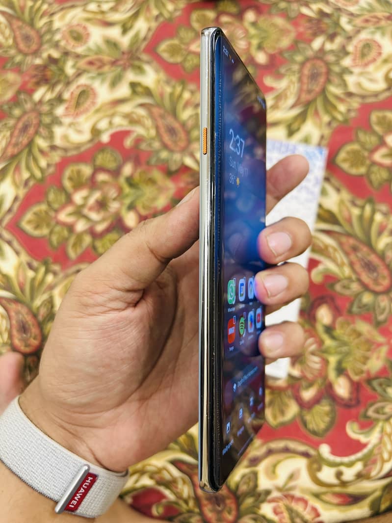 Tecno CAMON 40 Pro 3