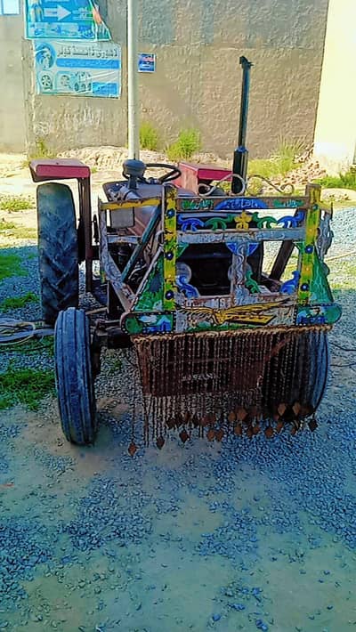 TRACTOR FOR SALE