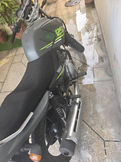 Yamaha YBR G 125 self drive brand new condition