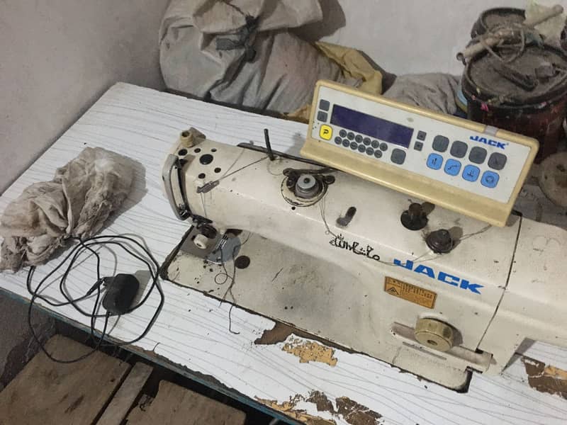 Computerised sewing machine 0