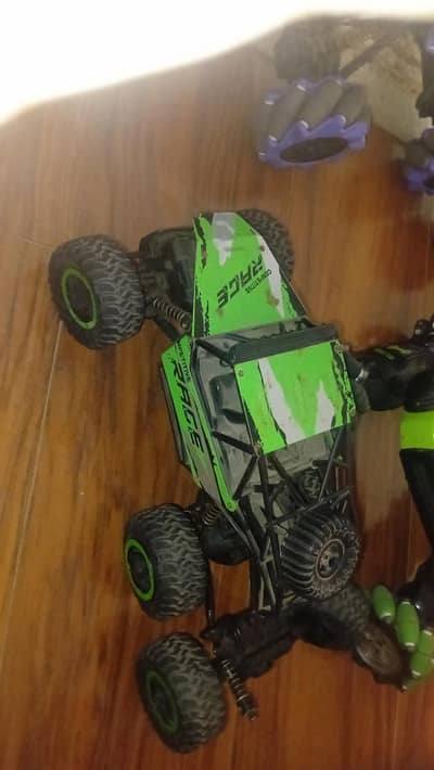 Monster Trucks