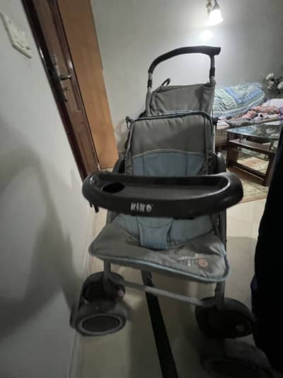 Double seat stroller in magnificent condition