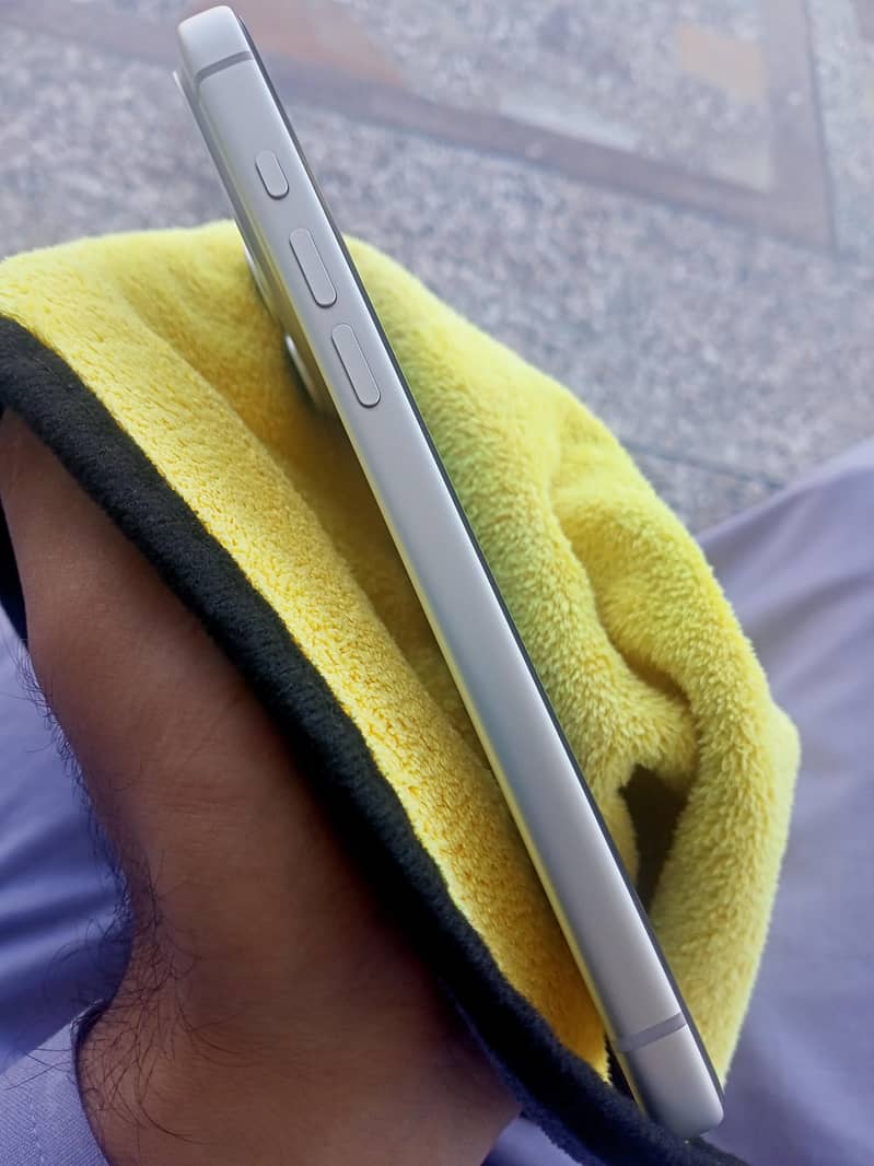 iPhone 17 Pro Max 2