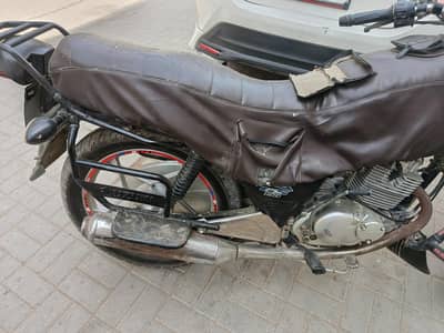 Suzuki gs 150