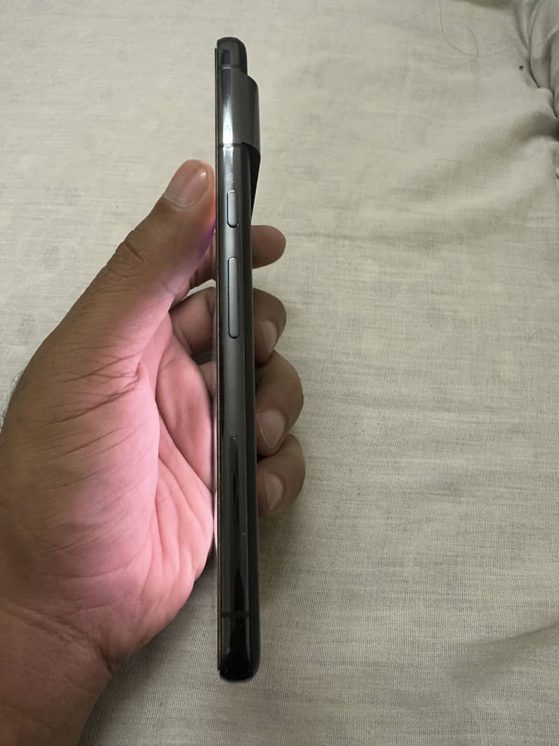 Google pixel 8 pro 3