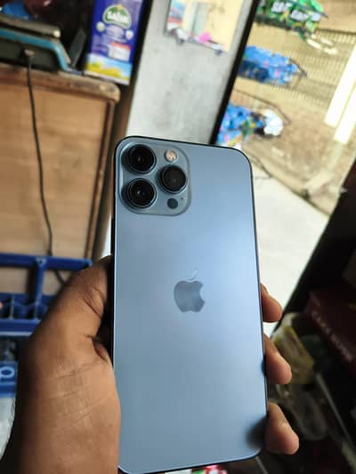 i phone 13 pro max just like brand new 100 battery health condition 10