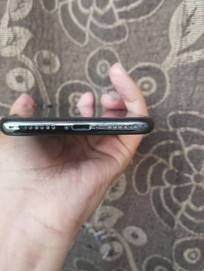 iPhone x 256 GB official approved 86% health full new condition