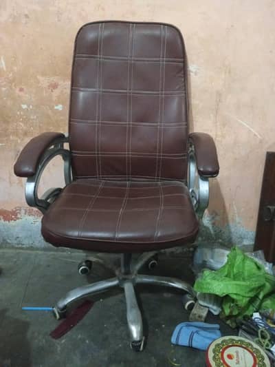 Chair for sell 2 month use ki hai Sirf