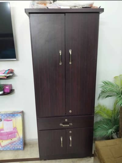 Kids wardrobe