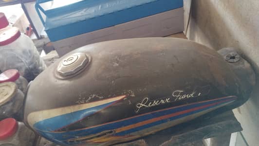 Bike Tanki for Sale urgent.