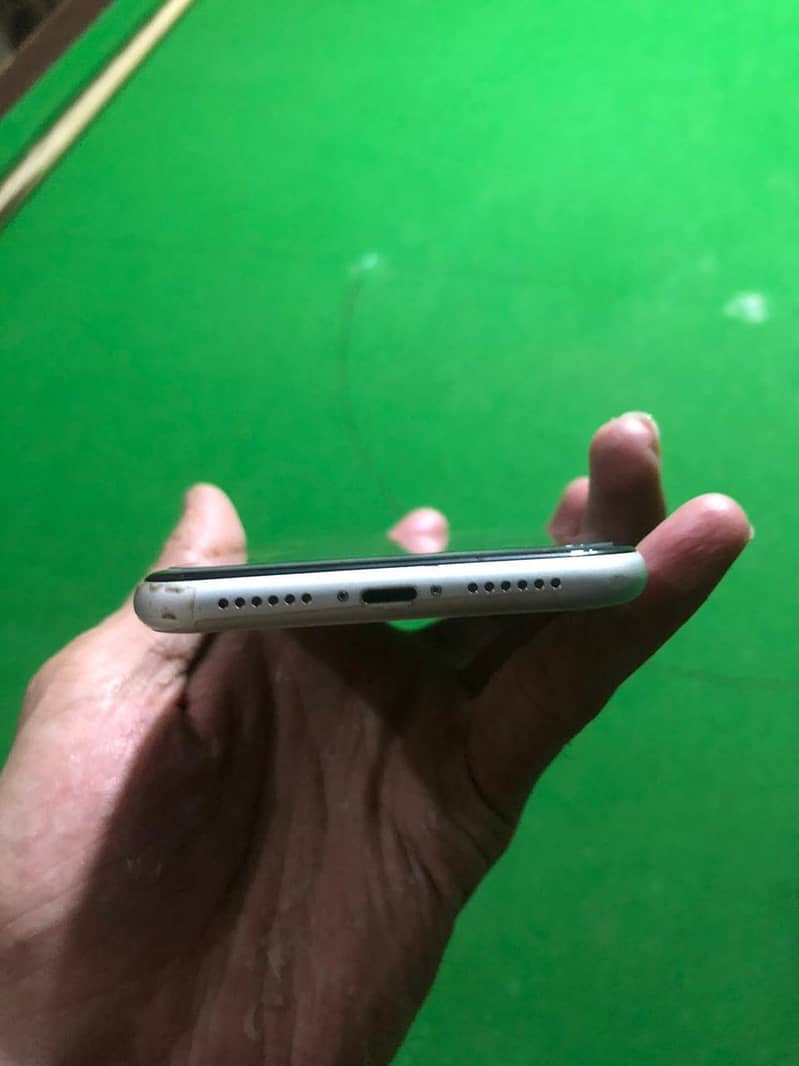 iPhone xr 3
