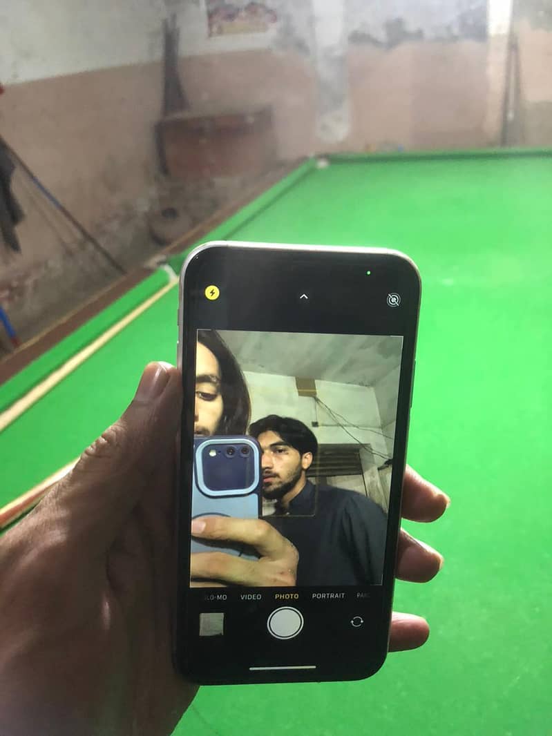 iPhone xr 7
