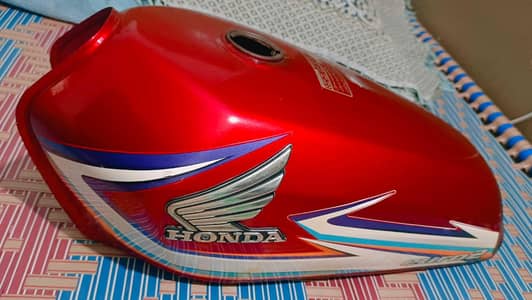 fuel tank 125 2017 18original  TANK geniun paint