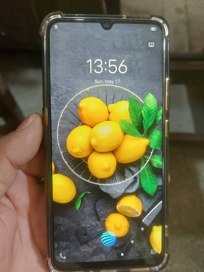 4.128 gb orignal box and chajer