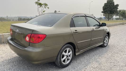 Corolla SE Saloon 1.6
