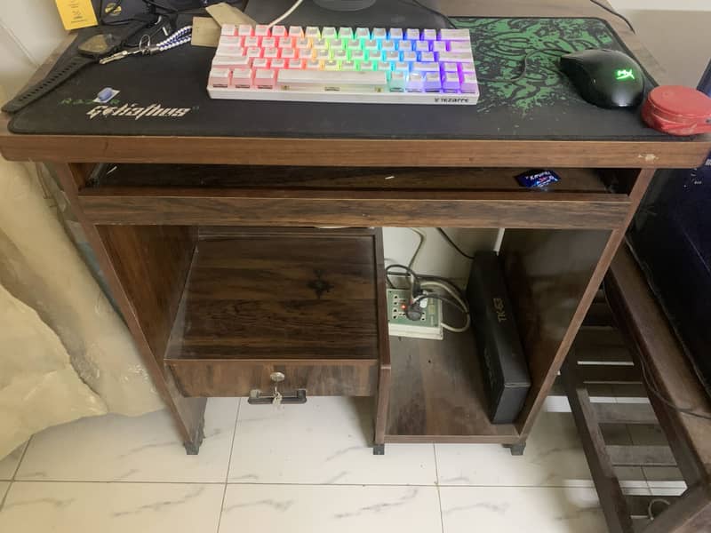 Computer Table with drawer 1