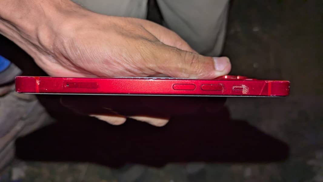 iPhone 14 8