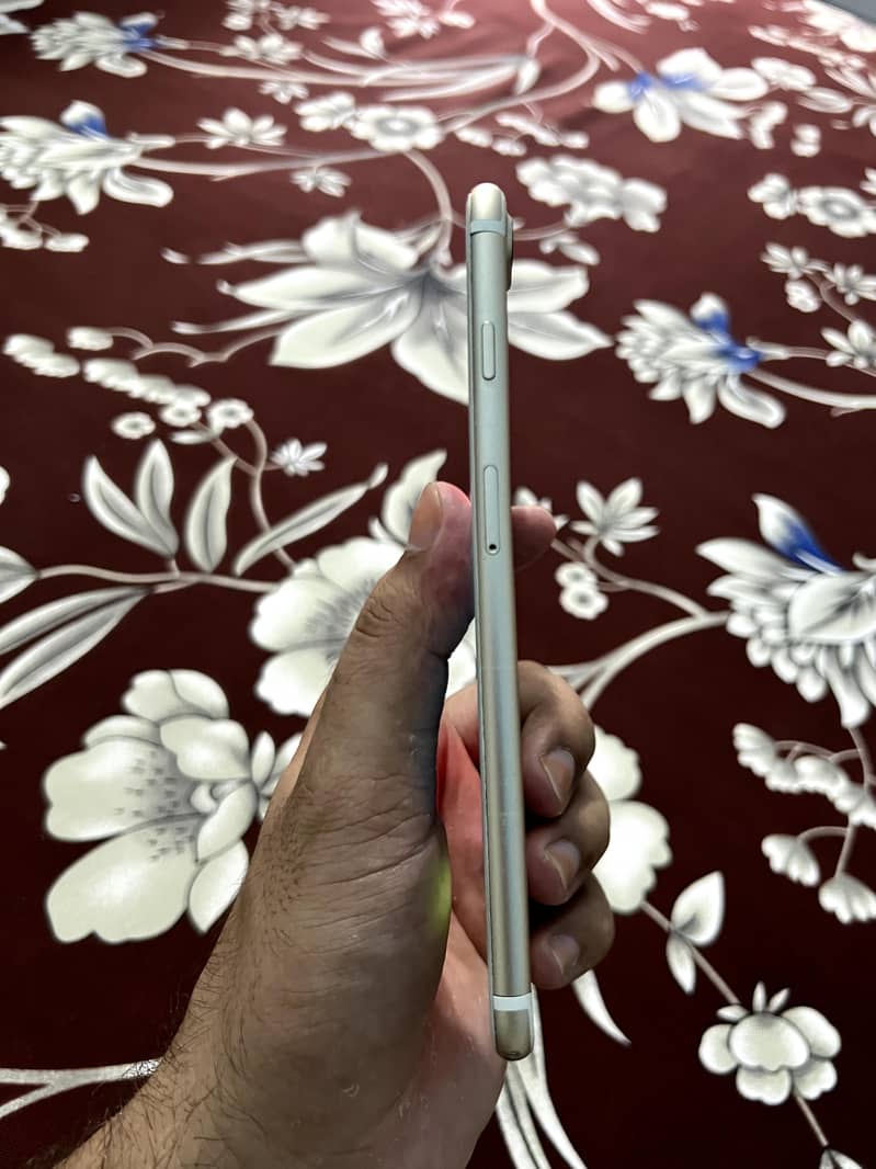 IPHONE 7 PLUS 3