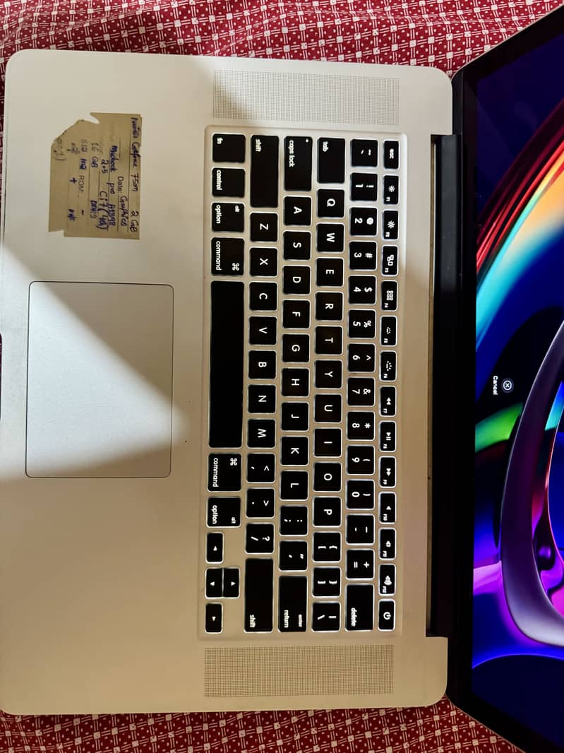 Macbook Pro 15 Retina Display ( mid 2014) 3
