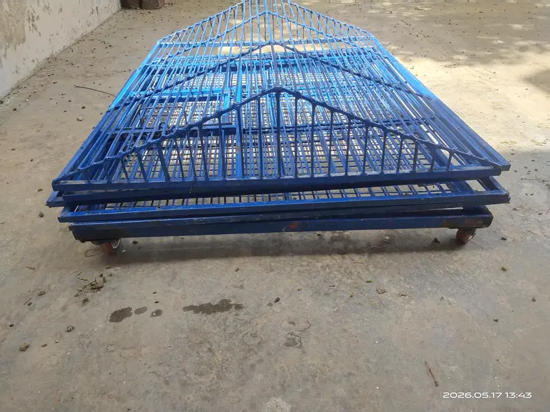 A Large Cage For Sale — photo 6