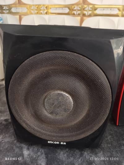 Small Speakers with Heavy Bass / Woofer – Perfect Condition