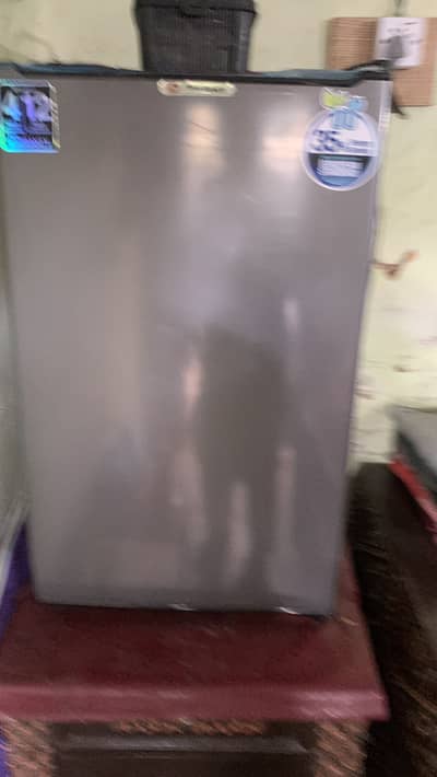Dawlence Bedroom Refrigerators