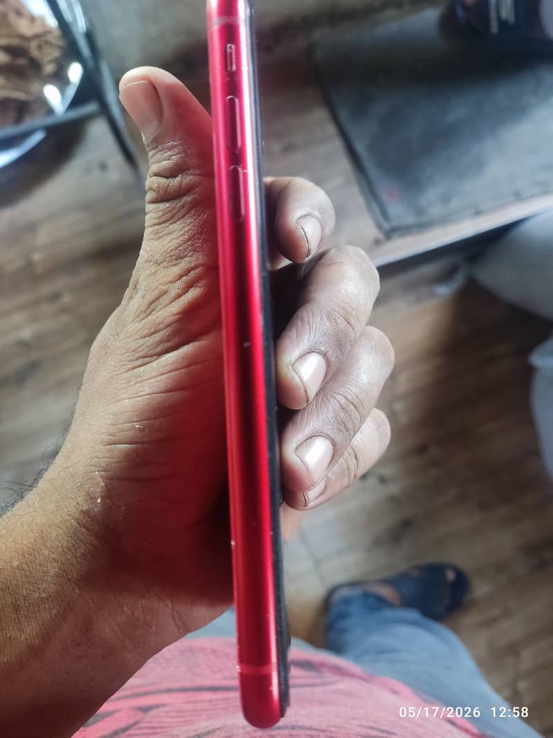 Apple iPhone 11 0