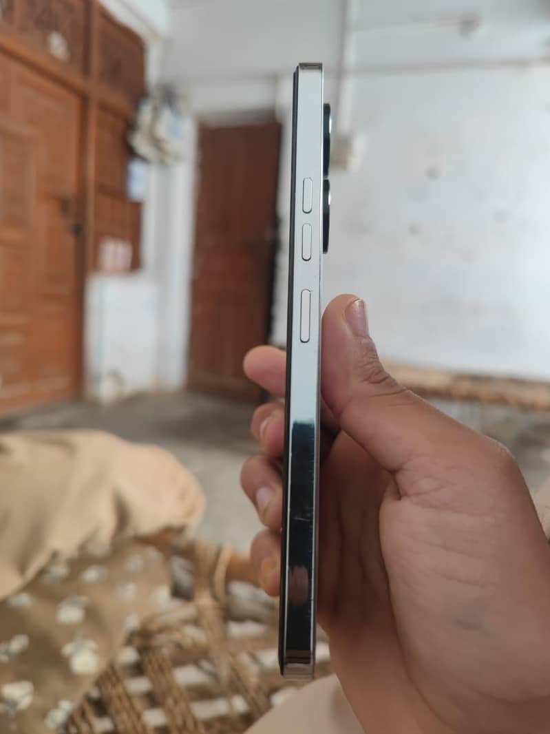 Tecno Camon 20pro 0