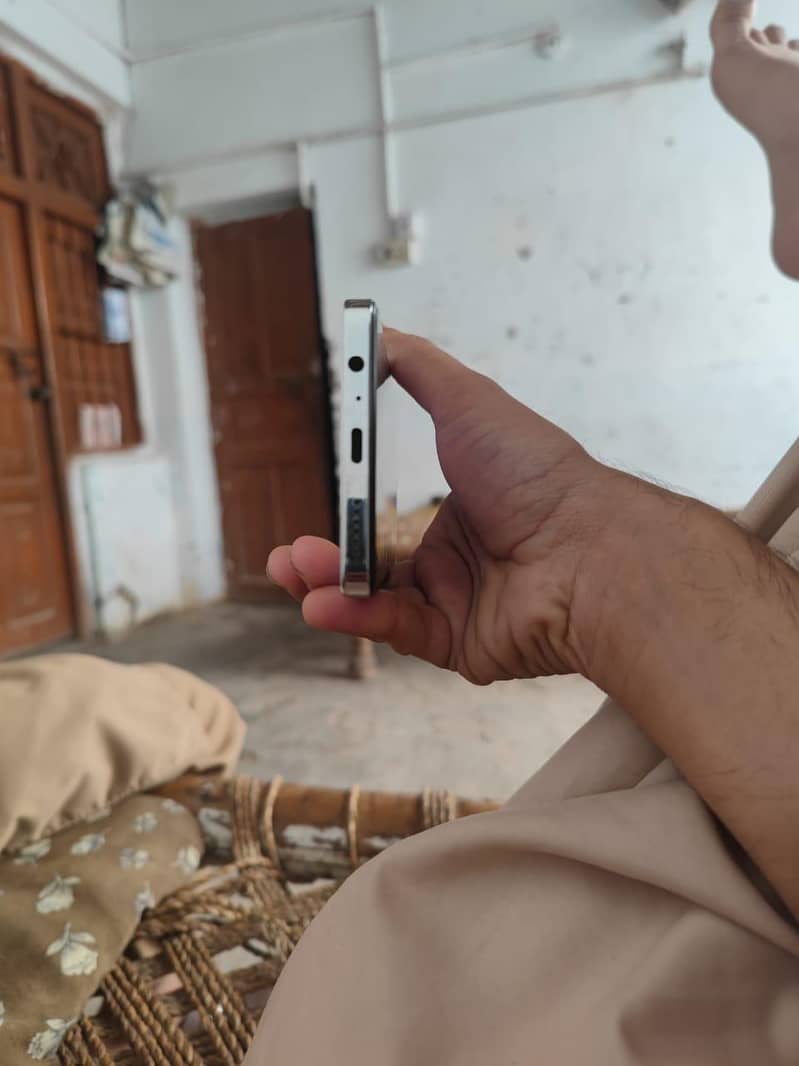 Tecno Camon 20pro 6