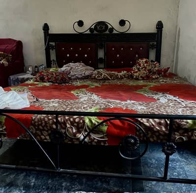 Used bed in good condition