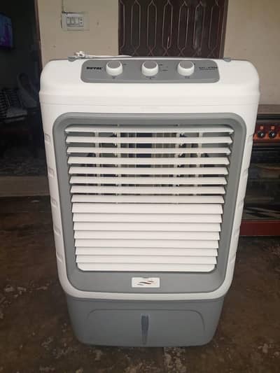 Air Cooler with 10 by 10 condition.