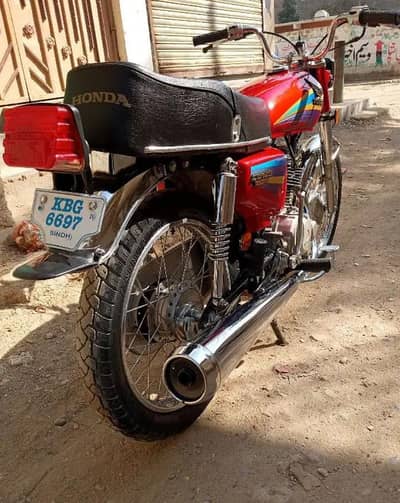 Honda 125cc bike urgent for sale 03294565513