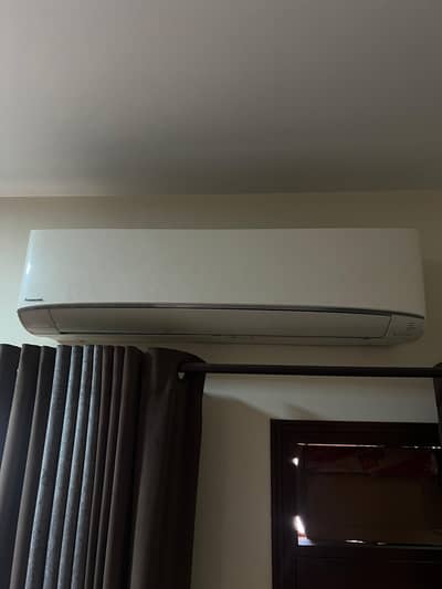 PANASONIC INVERTER 1.5 TONS