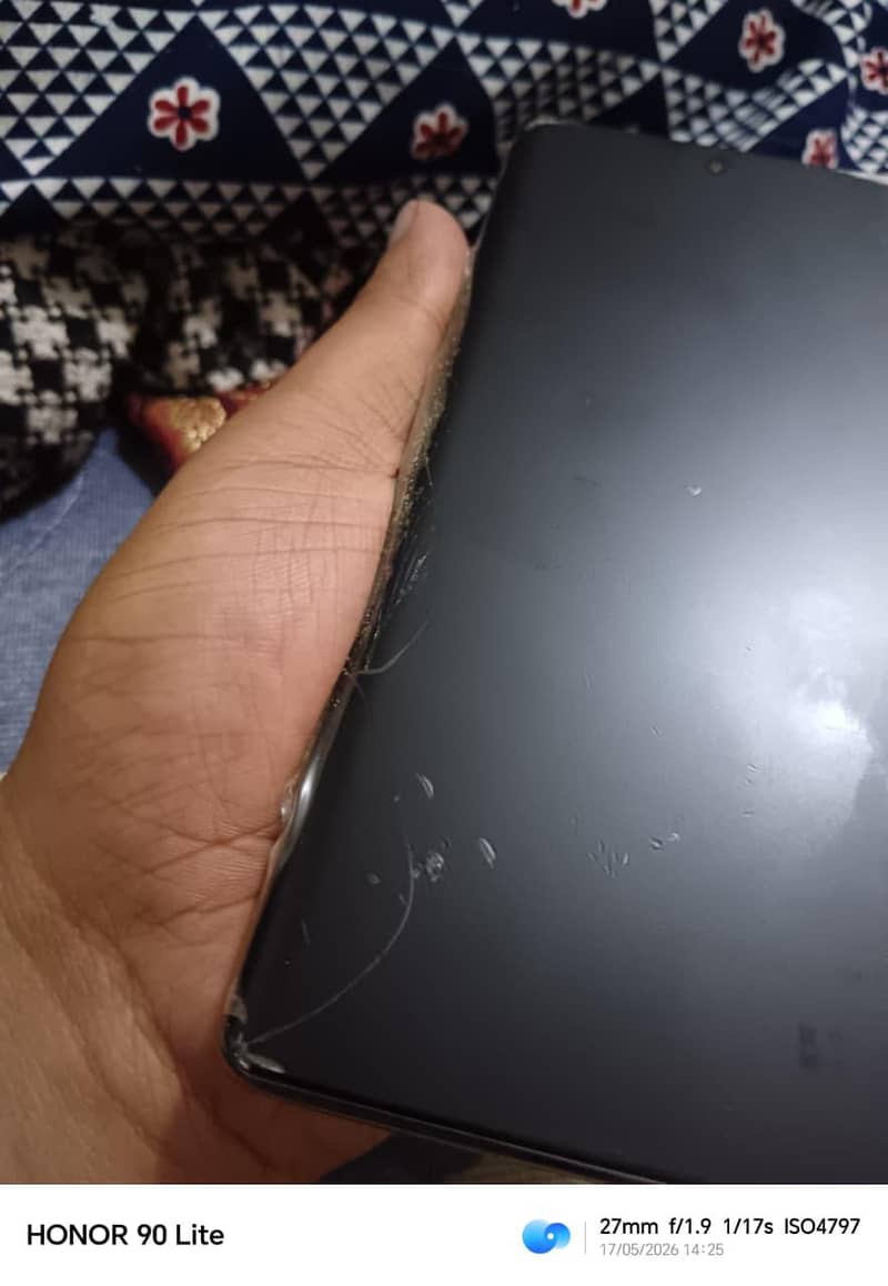 Infinix Note 40 Pro 7