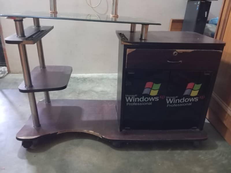 Computer Table 1