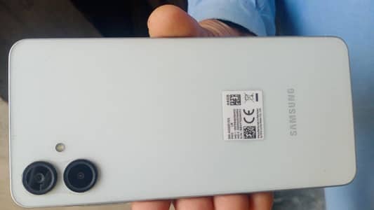 100 % original Phone. No Sacraches No Damage. PTA Approved.
